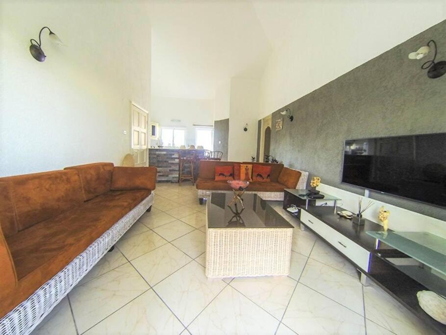 Charming Residence Near The Beach-Orchidees Flic en Flac Luaran gambar